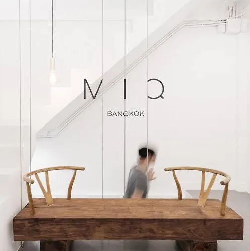 別墅 Miq_5br/silom Bts,mrt/wifi 1000mb/jacuzzi/16pax *